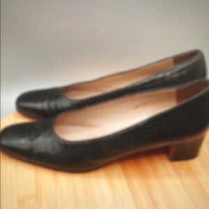 Elegant Black Women's Shoes